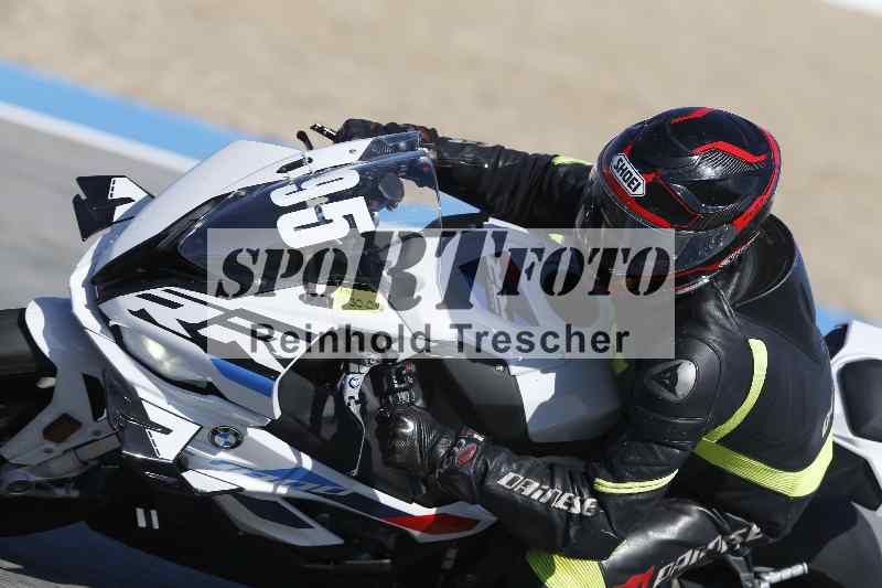 /Archiv-2024/02 29.01.-02.02.2024 Moto Center Thun Jerez/Gruppe gruen-green/95